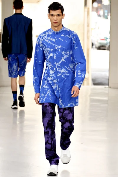 Look 11